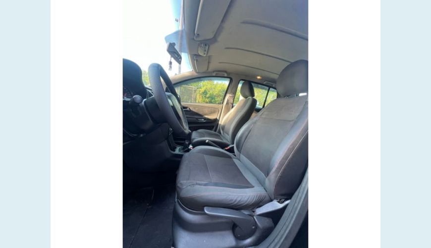 VOLKSWAGEN FOX - PRETO - 2011 Foto 7 (Grande)