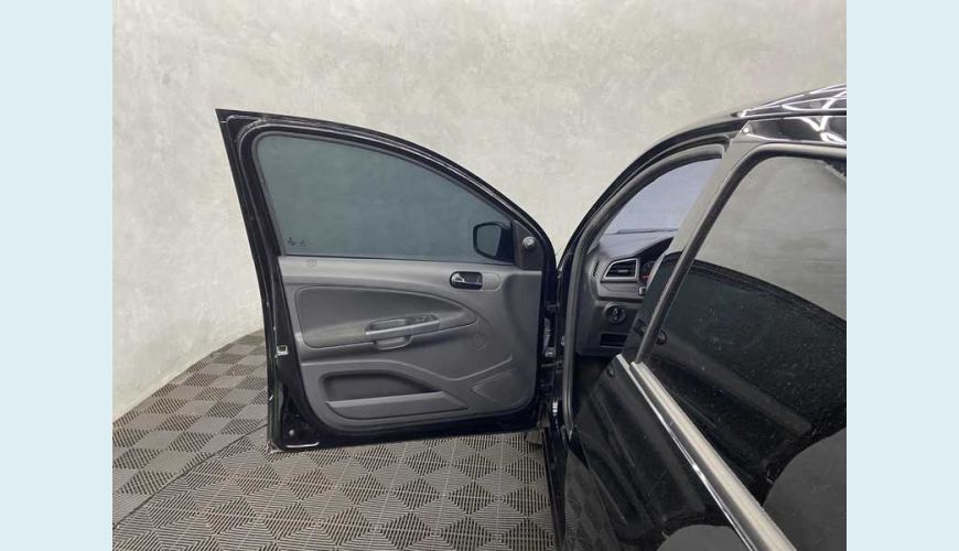 VOLKSWAGEN VOYAGE 1.6 MSI 8V FLEX - PRETO - 2021 Foto 7 (Grande)