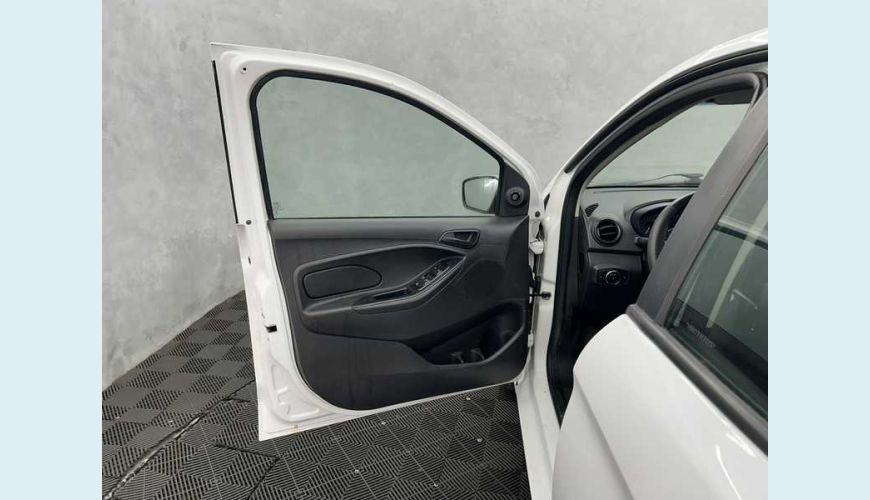 FORD KA 1.5 SE PLUS FLEX - BRANCO - 2021 Foto 7 (Grande)