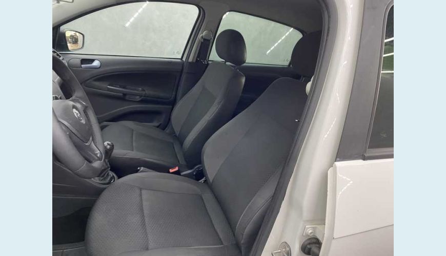 VOLKSWAGEN GOL 1.0 12V FLEX - BRANCO - 2019 Foto 7 (Grande)