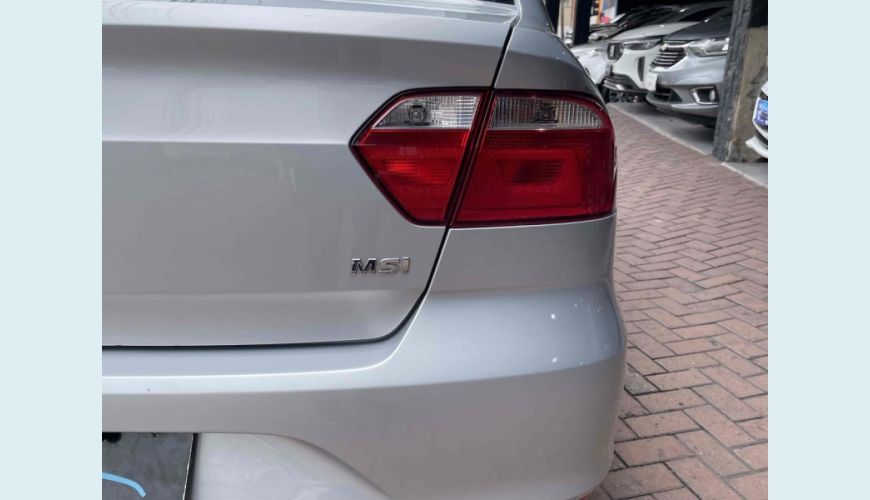 VOLKSWAGEN VOYAGE - PRATA - 2015 Foto 7 (Grande)