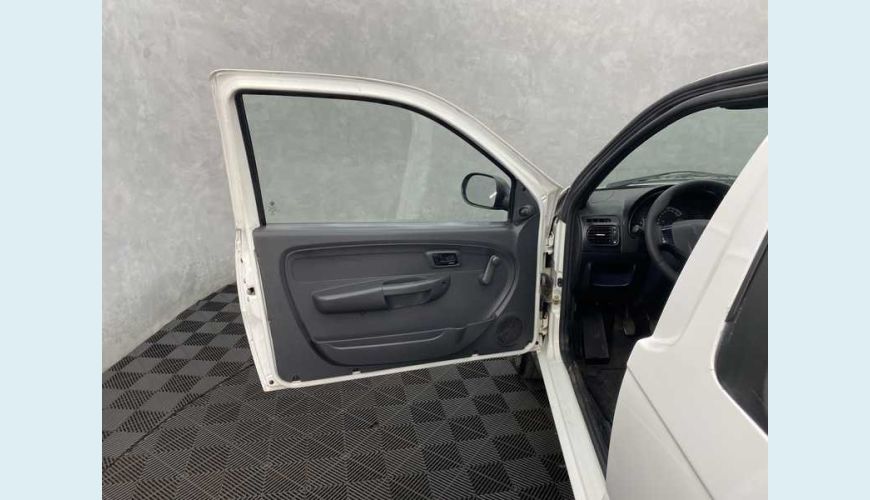 FIAT STRADA HARD WORKING 1.4 FLEX CS - BRANCO - 2020 Foto 7 (Grande)