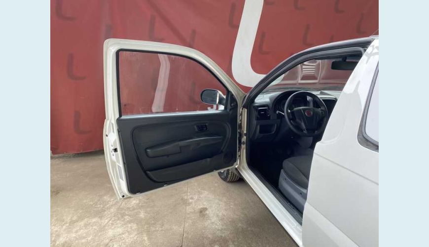 FIAT STRADA HARD WORKING 1.4 FLEX CS - BRANCO - 2020 Foto 7 (Grande)