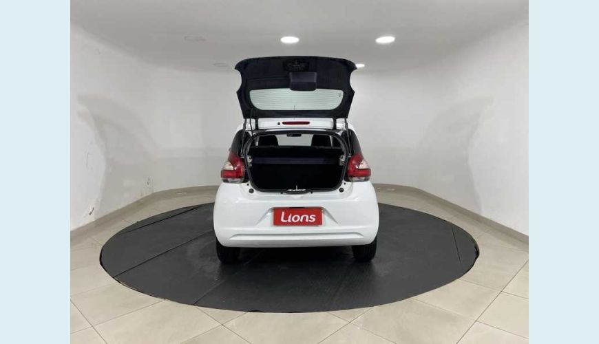 FIAT MOBI EVO LIKE 1.0 (FLEX) - BRANCO - 2019 Foto 7 (Grande)