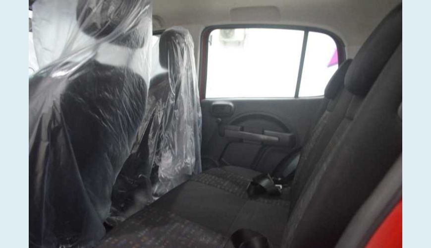 FIAT UNO VIVACE CELEB. 1.0 8V (FLEX) 4P - VERMELHO - 2016 Foto 7 (Grande)