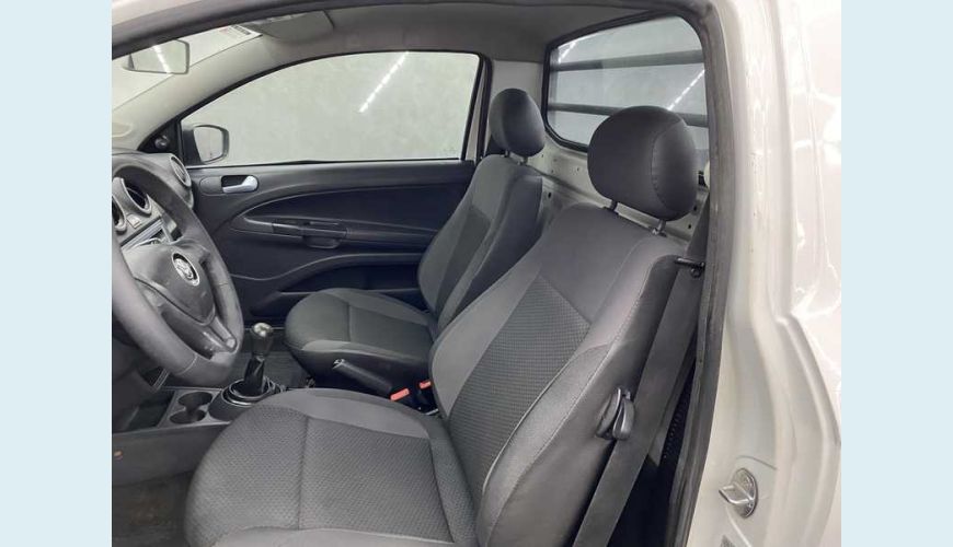 VOLKSWAGEN SAVEIRO ROBUST 1.6 MSI CS FLEX - BRANCO - 2018 Foto 7 (Grande)