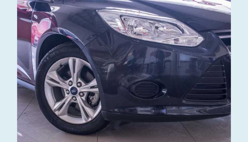 FORD FOCUS HATCH SE 2.0 16V POWERSHIFT - PRETO - 2015 Foto 7 (Grande)