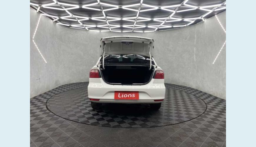 VOLKSWAGEN VOYAGE 1.6 - BRANCO - 2022 Foto 7 (Grande)