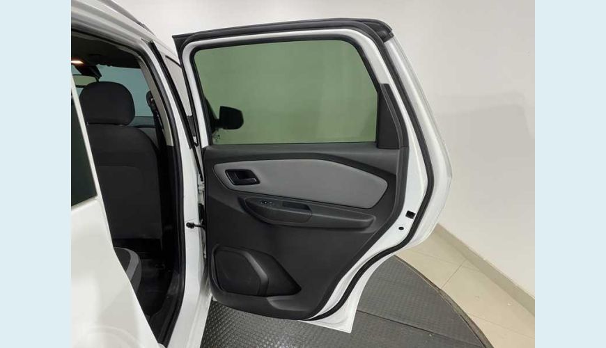 CHEVROLET SPIN ADVANTAGE 5S 1.8 (FLEX) (AUT) - BRANCO - 2018 Foto 7 (Grande)