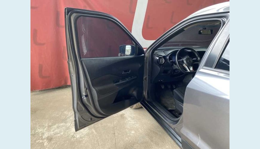 NISSAN KICKS 1.6 S (FLEX) - CINZA - 2018 Foto 7 (Grande)