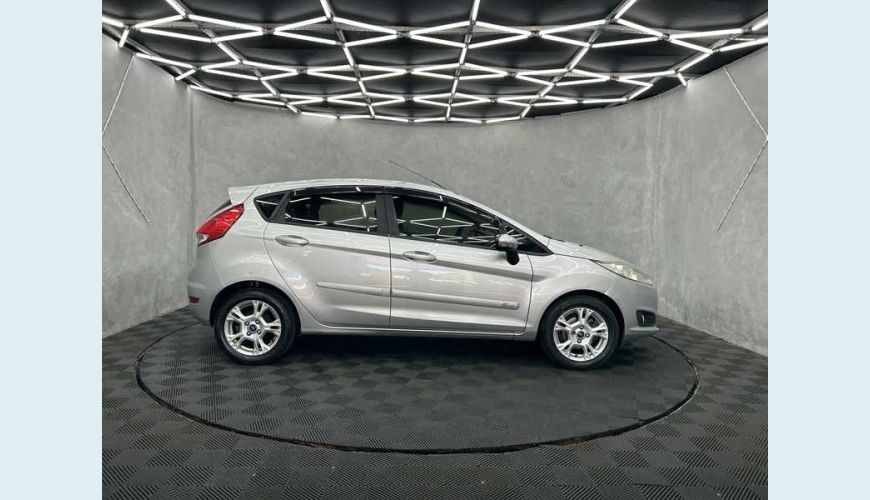 FORD NEW FIESTA HATCH NEW FIESTA SE 1.6 16V POWERSHIFT - PRATA - 2014 Foto 7 (Grande)