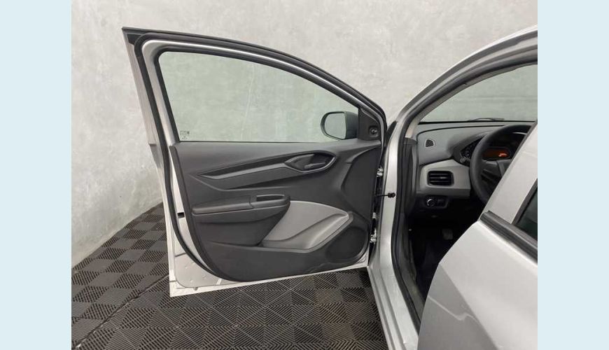 CHEVROLET ONIX 1.0 JOY SPE/4 - PRATA - 2018 Foto 7 (Grande)