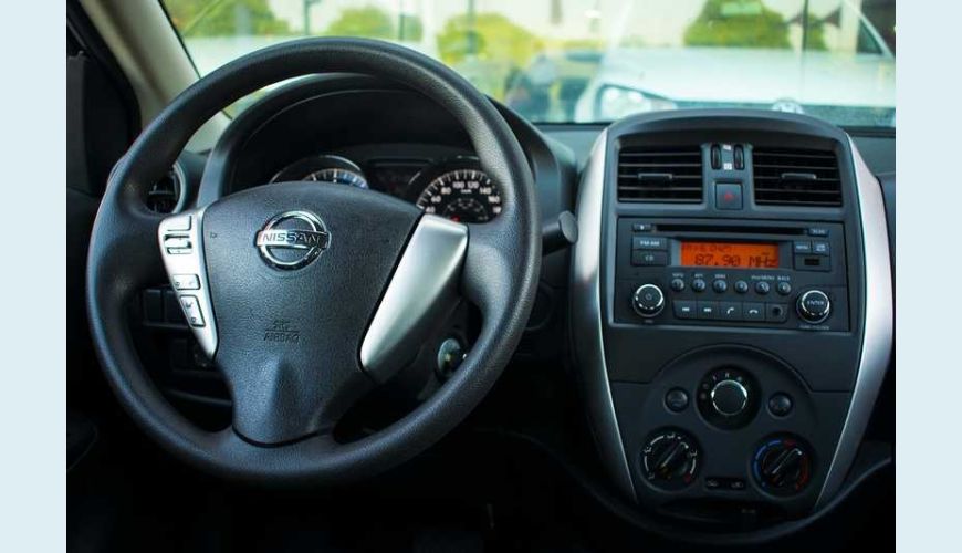 NISSAN VERSA 1.6 16V SV FLEXSTART CVT FLEX - BRANCO - 2018 Foto 7 (Grande)