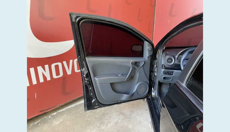 FIAT GRAND SIENA EV ATTRACTIVE 1.0 FLEX - PRETO - 2019 Foto 7 (Grande)