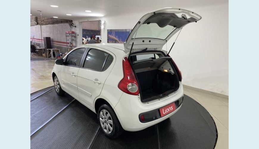 FIAT PALIO ATTRACTIVE 1.0 EVO (FLEX) - BRANCO - 2016 Foto 7 (Grande)