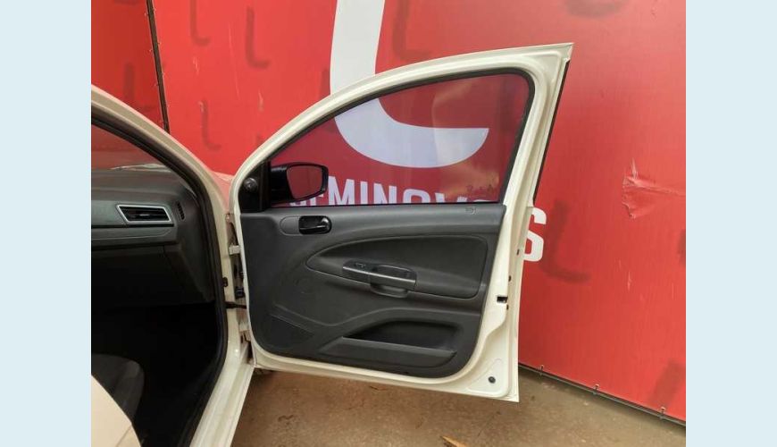 VOLKSWAGEN VOYAGE 1.6 MSI 8V (FLEX) - BRANCO - 2021 Foto 7 (Grande)