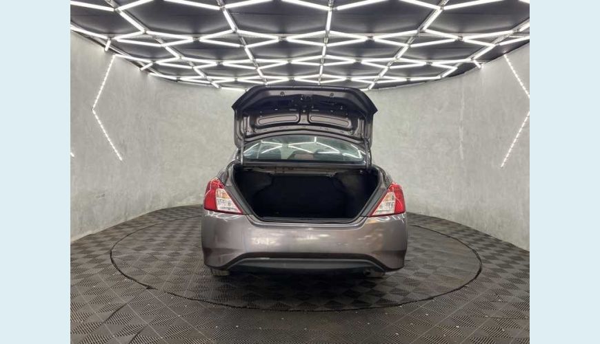 NISSAN VERSA 1.0 12V V-DRIVE (FLEX) - CINZA - 2021 Foto 7 (Grande)