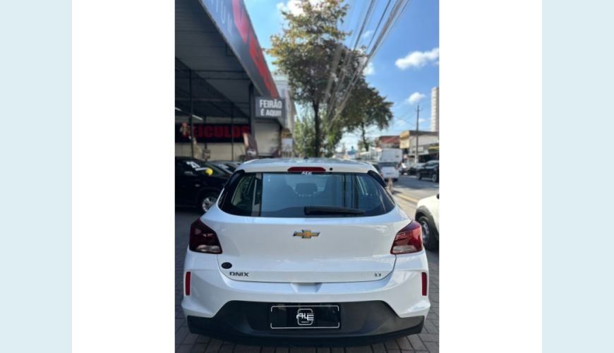 CHEVROLET ONIX - BRANCO - 2023 Foto 7 (Grande)
