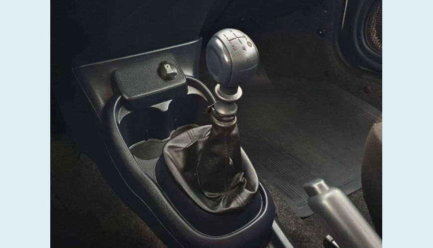 FIAT MOBI LIKE 1.0 FLEX 4P - BRANCO - 2024 Foto 7 (Grande)