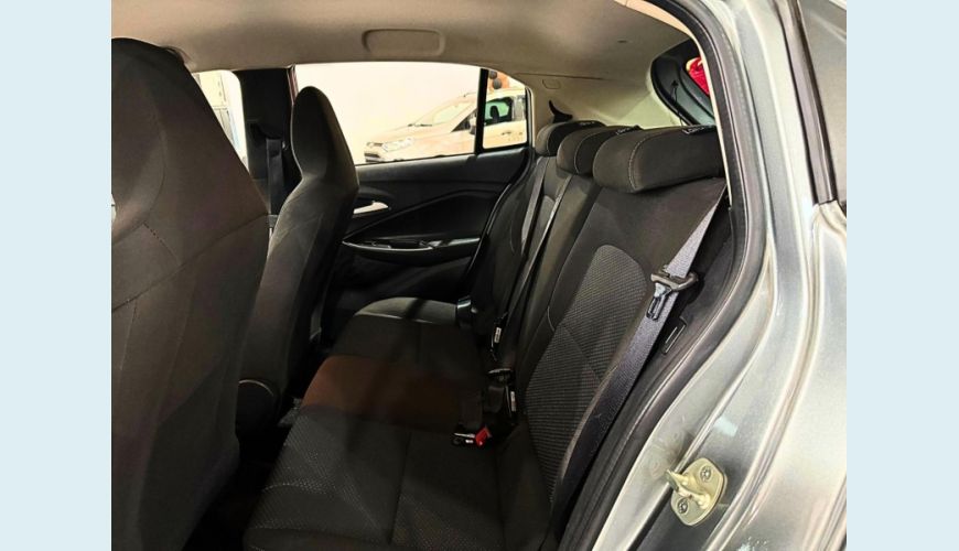 CHEVROLET ONIX 10MT LT2 - PRATA - 2024 Foto 7 (Grande)