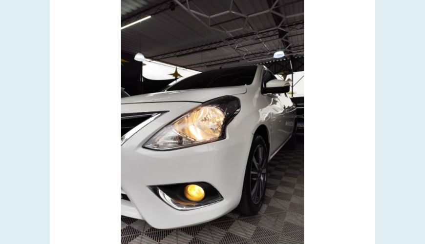 NISSAN VERSA - BRANCO - 2018 Foto 7 (Grande)