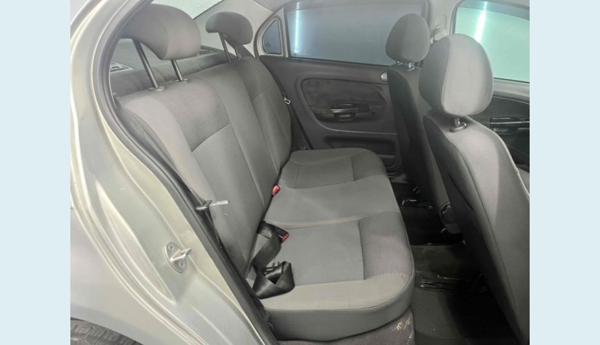 VOLKSWAGEN VOYAGE - CINZA - 2014 Foto 7 (Grande)