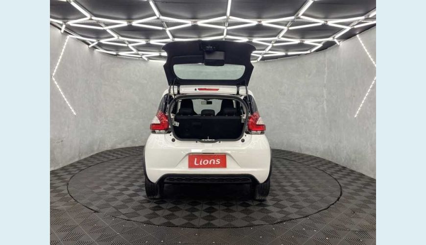 FIAT MOBI LIKE 1.0 (FLEX) - BRANCO - 2022 Foto 7 (Grande)
