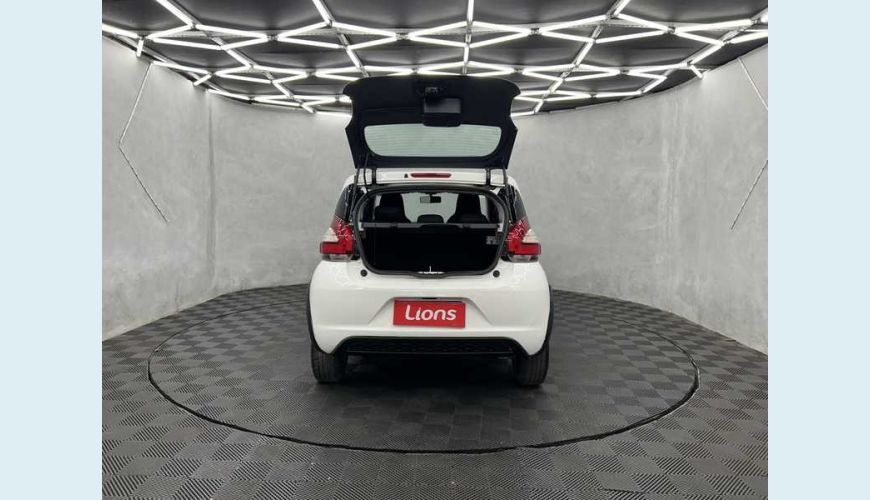 FIAT MOBI LIKE 1.0 (FLEX) - BRANCO - 2023 Foto 7 (Grande)