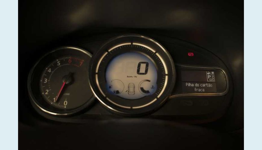 RENAULT FLUENCE 2.0 16V PRIVILEGE X-TRONIC (FLEX) - PRETO - 2017 Foto 7 (Grande)