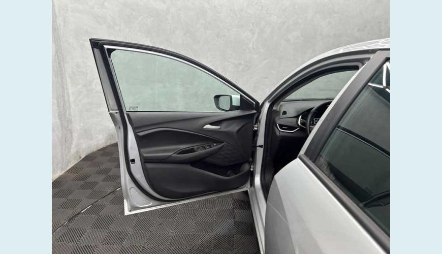 CHEVROLET ONIX PLUS 1.0 LTZ TURBO (FLEX) (AUT) - PRATA - 2021 Foto 7 (Grande)