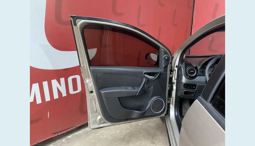 FIAT GRAND SIENA EVO ATTRACTIVE 1.4 8V (FLEX) - BEGE - 2013 Foto 7 (Grande)