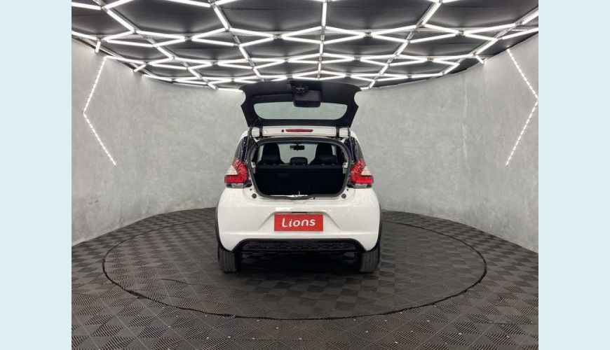 FIAT MOBI LIKE 1.0 (FLEX) - BRANCO - 2022 Foto 7 (Grande)