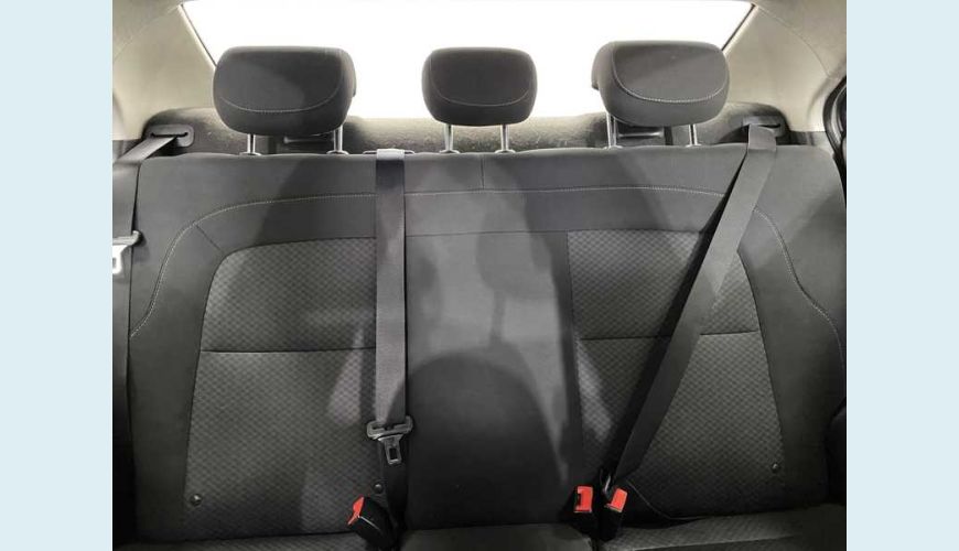 CHEVROLET ONIX PLUS 1.0 TURBO (FLEX) (AUT) - PRATA - 2020 Foto 7 (Grande)