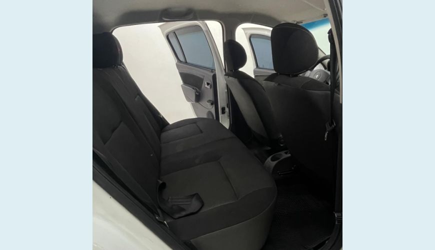 RENAULT SANDERO STEPWAY - BRANCO - 2013 Foto 7 (Grande)