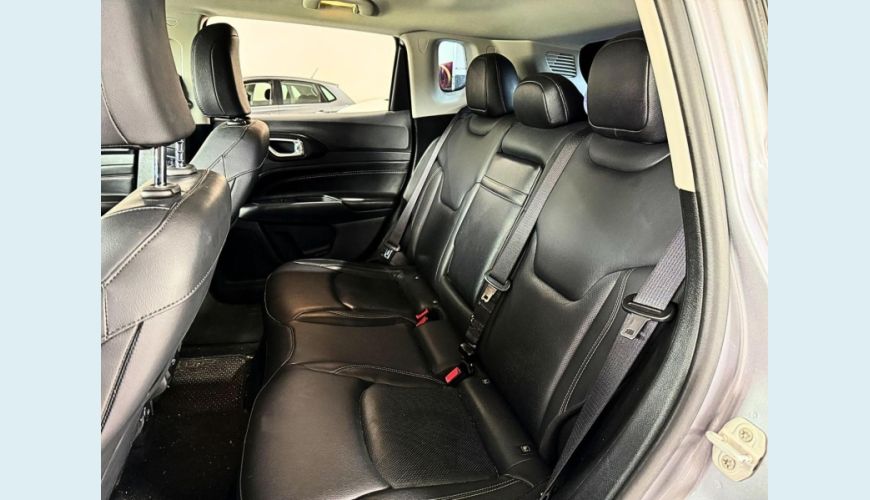 JEEP COMPASS LONG TF FLEX MANUAL 4P - PRATA - 2023 Foto 7 (Grande)