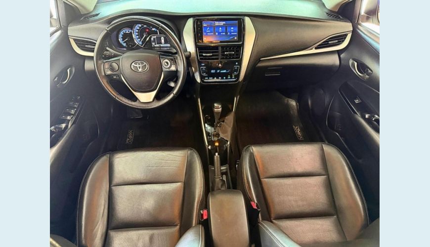TOYOTA YARIS SA XL15LIVE - PRATA - 2022 Foto 7 (Grande)