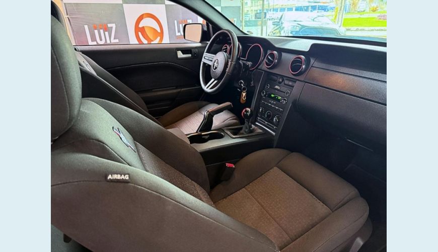 FORD MUSTANG COUPE 3.7 V6 MANUAL 2P - VERMELHO - 2008 Foto 7 (Grande)