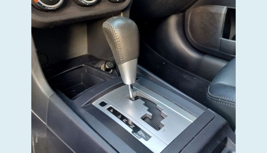 MITSUBISHI LANCER - BRANCO - 2018 Foto 7 (Grande)