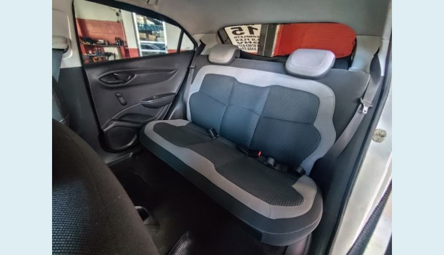 CHEVROLET ONIX - PRATA - 2015 Foto 7 (Grande)