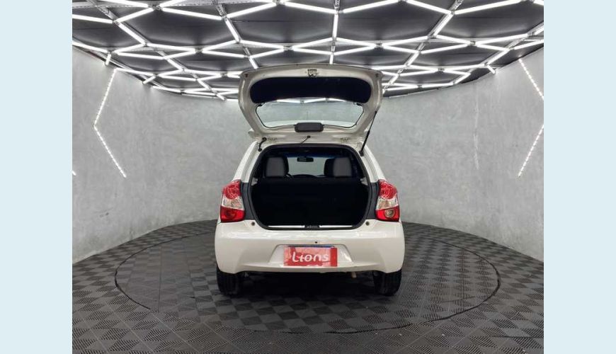 TOYOTA ETIOS X 1.3 FLEX MANUAL 4P - BRANCO - 2016 Foto 7 (Grande)
