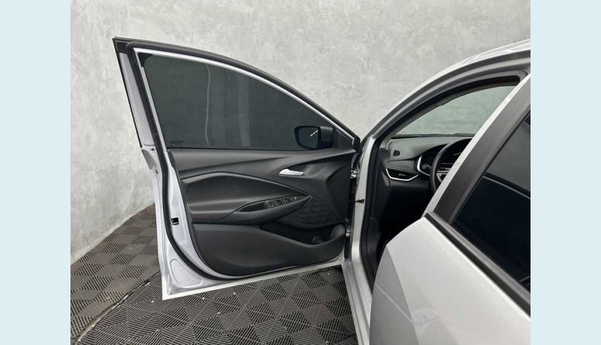 CHEVROLET ONIX PLUS LT 1.0 FLEX MANUAL 4P - PRATA - 2022 Foto 7 (Grande)