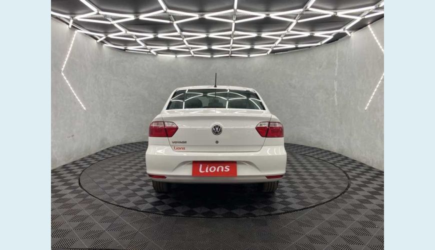 VOLKSWAGEN VOYAGE 1.6 FLEX MANUAL 4P - BRANCO - 2022 Foto 7 (Grande)