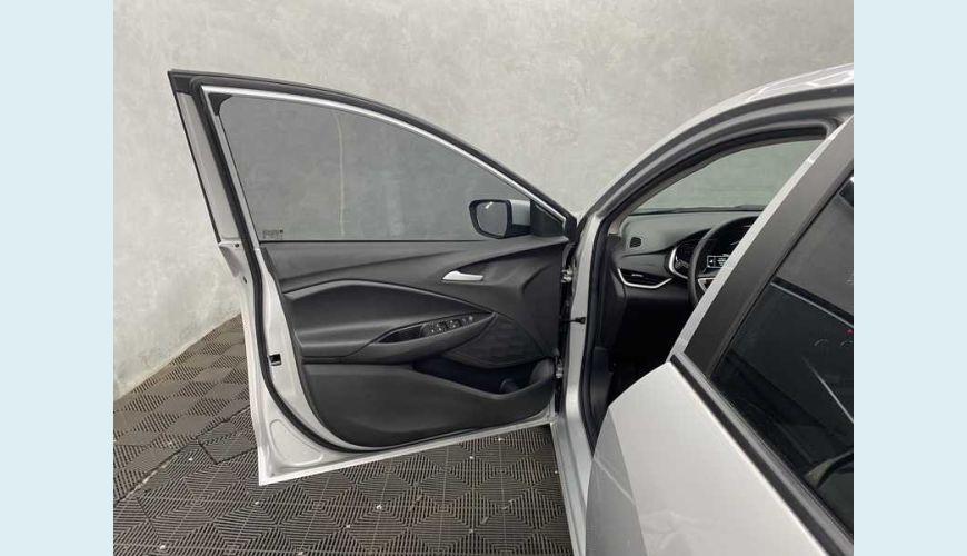 CHEVROLET ONIX PLUS LTZ 1.0 TURBO FLEX AUT. 4P - PRATA - 2023 Foto 7 (Grande)