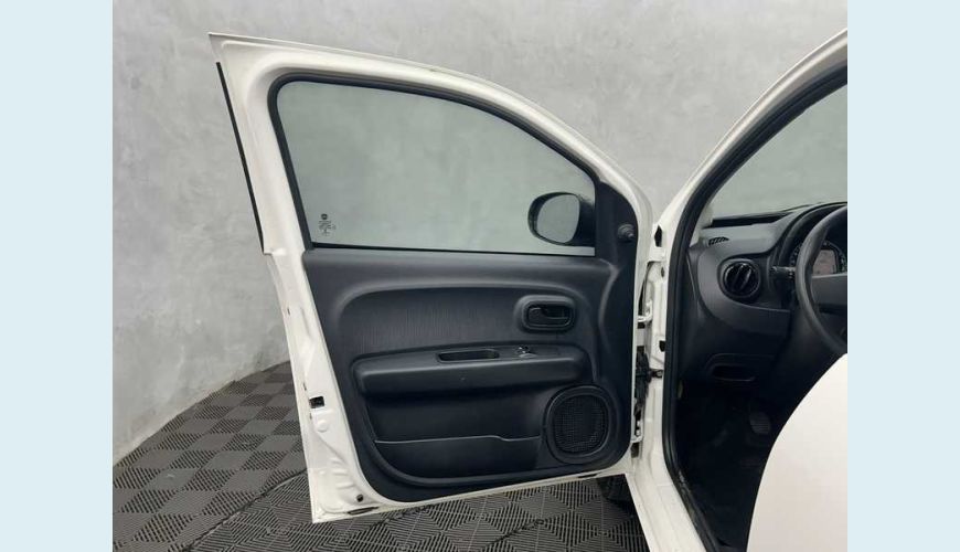 FIAT MOBI LIKE 1.0 FLEX MANUAL 4P - BRANCO - 2021 Foto 7 (Grande)