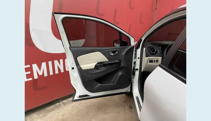 RENAULT CAPTUR INTENSE 1.6 16V FLEX AUT. 4P - BRANCO - 2019 Foto 7 (Grande)