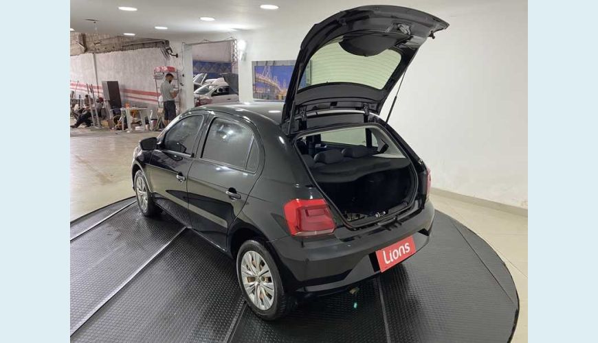 VOLKSWAGEN GOL 1.6 MSI FLEX MANUAL 4P - PRETO - 2019 Foto 7 (Grande)