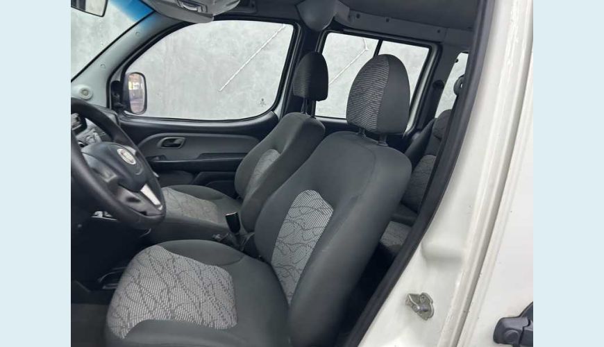 FIAT DOBLO ESSENCE 1.8 16V FLEX MANUAL 4P - BRANCO - 2021 Foto 7 (Grande)