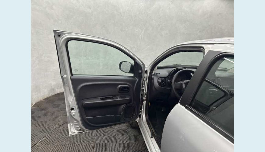 FIAT MOBI LIKE 1.0 FLEX MANUAL 4P - PRATA - 2022 Foto 7 (Grande)