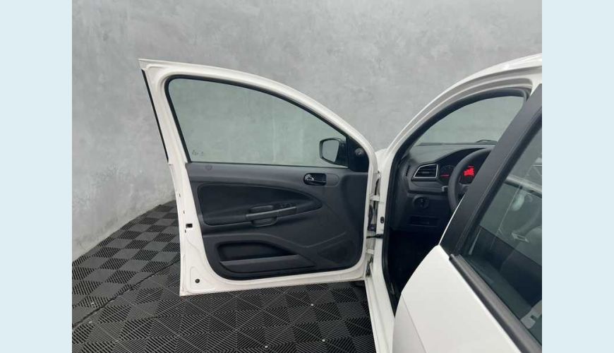 VOLKSWAGEN GOL 1.0 12V FLEX MANUAL 4P - BRANCO - 2022 Foto 7 (Grande)