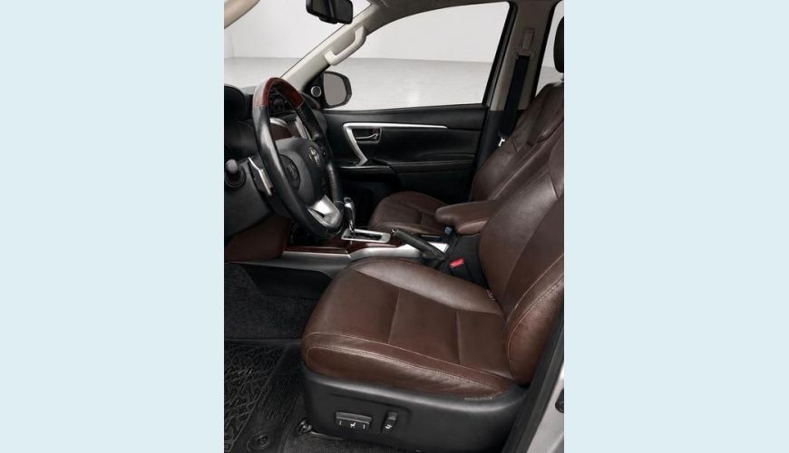 TOYOTA HILUX CDSRXA4FD FLEX AUT. 4P - BRANCO - 2017 Foto 7 (Grande)
